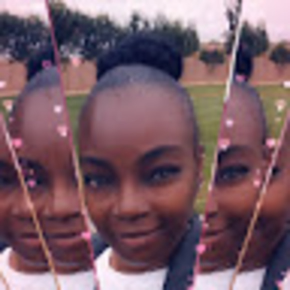 Meet your Posher, Latouiya - Picture 1 of 1